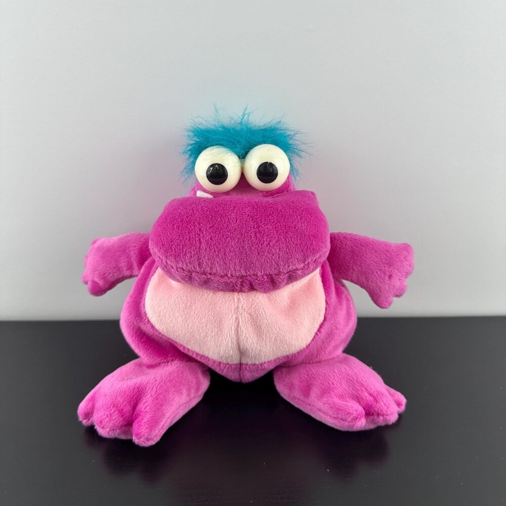 Pet Alien “Gumpers” Vintage Plush Beanie Jeff Muncy Bestever 6” Pink Monster